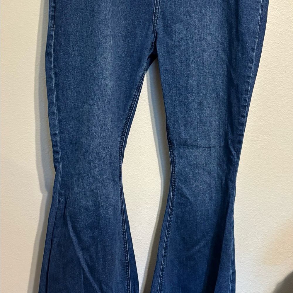Rock and roll bargain button bell Jeans 34x34. Boho 70’s Style Jeans.